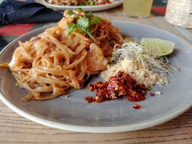 gdzie zjeść w trójmieście- pad thai Haos